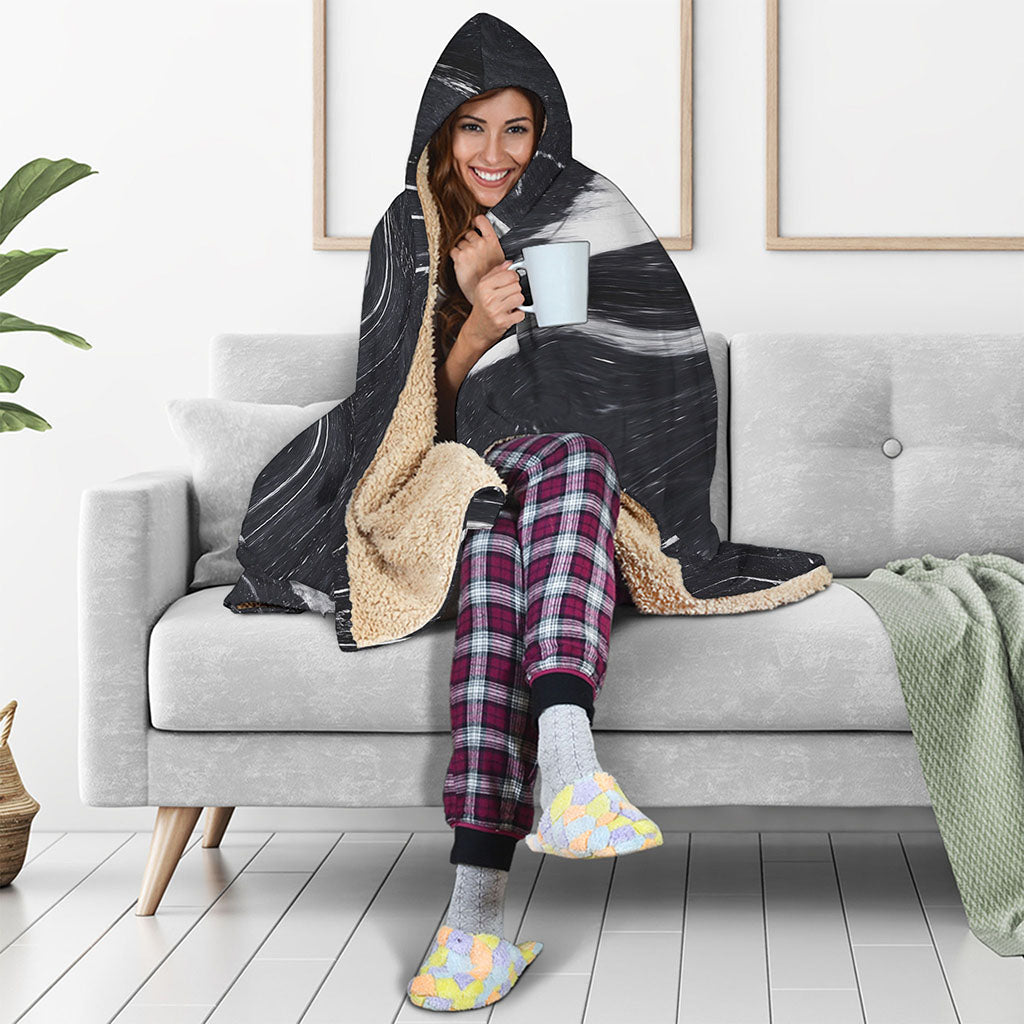 Black White Liquid Marble Print Hooded Blanket