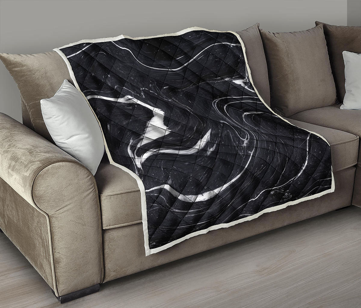 Black White Liquid Marble Print Quilt