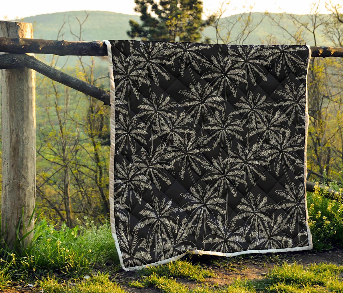 Black White Palm Tree Pattern Print Quilt
