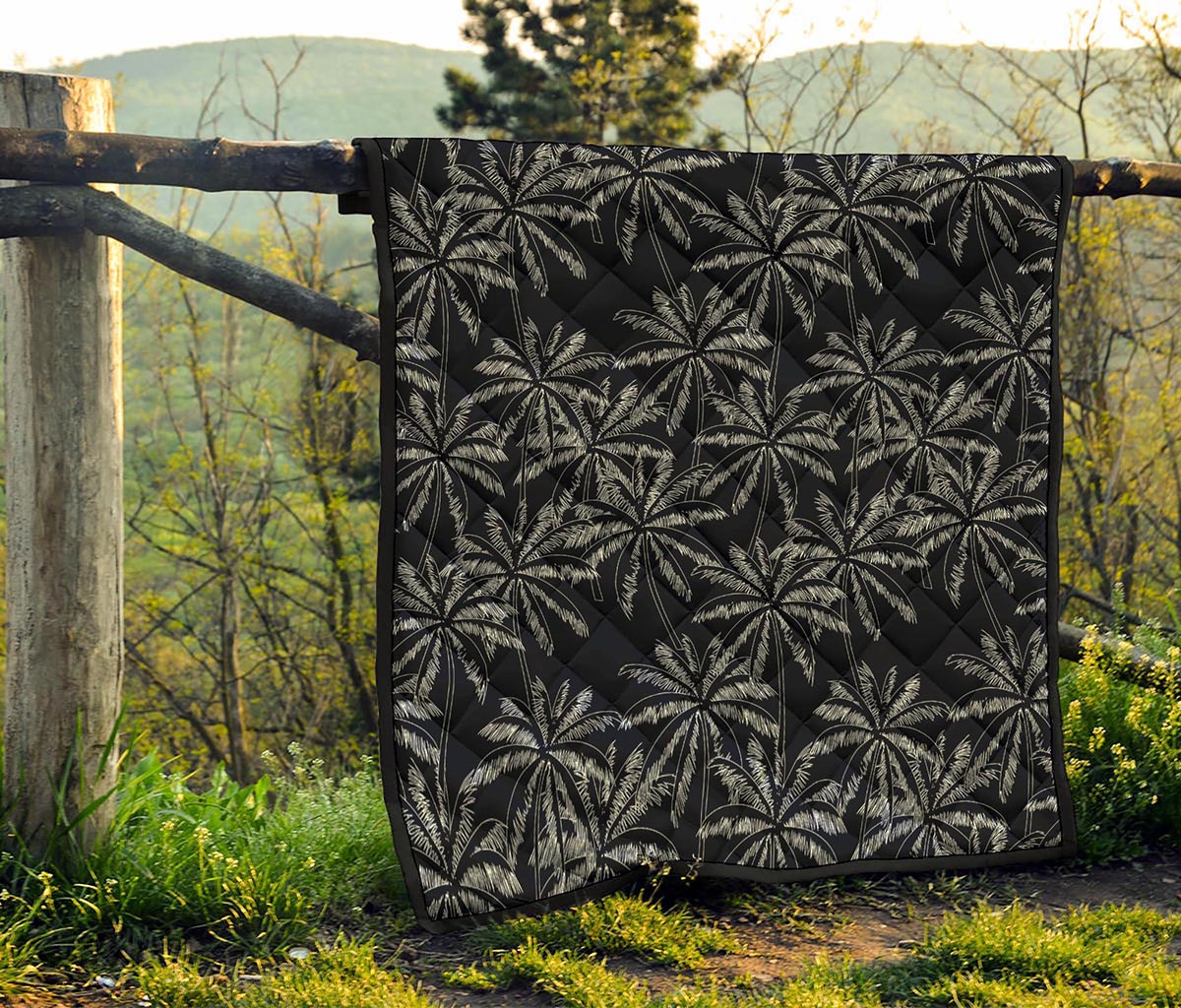 Black White Palm Tree Pattern Print Quilt