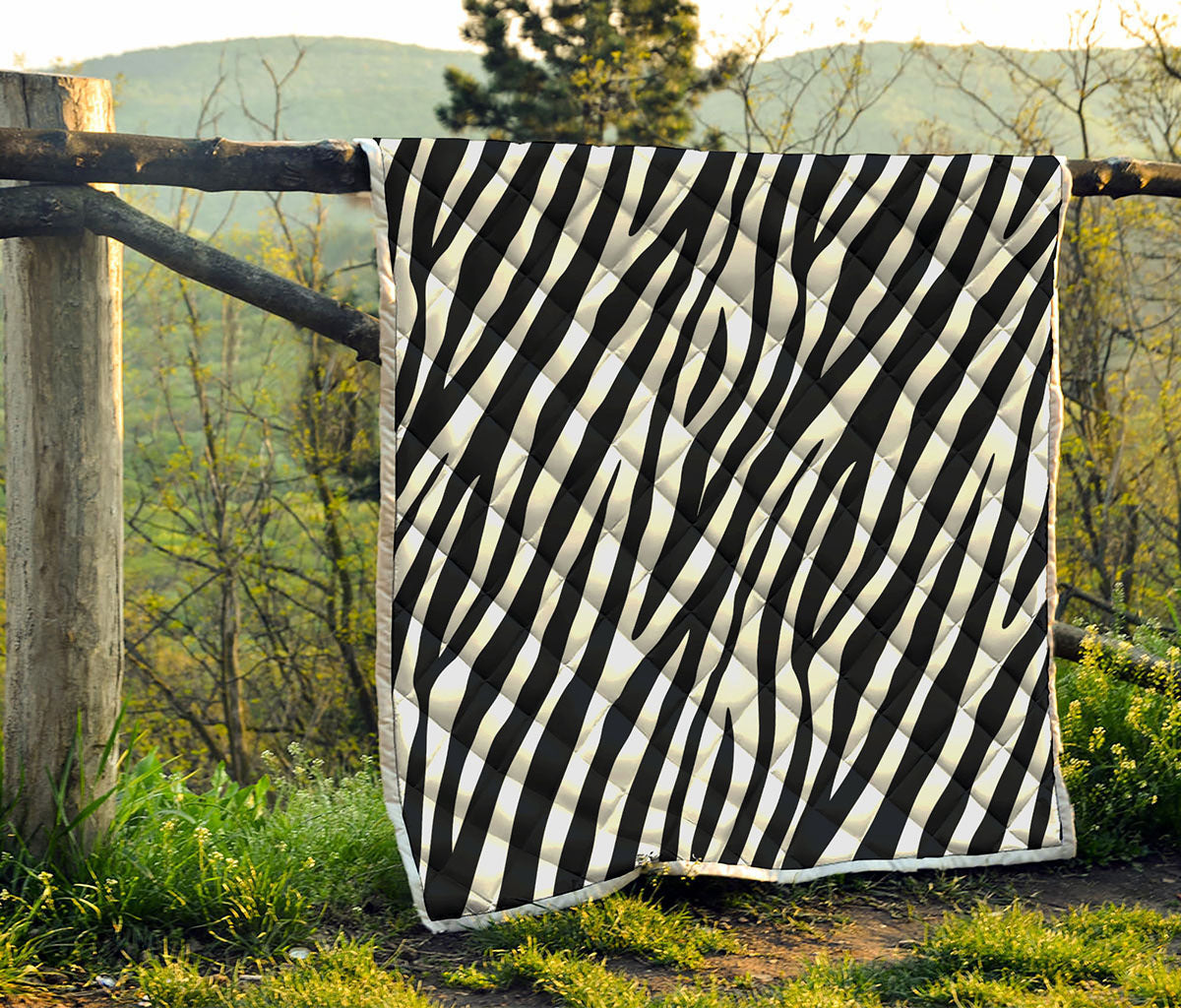 Black White Zebra Pattern Print Quilt