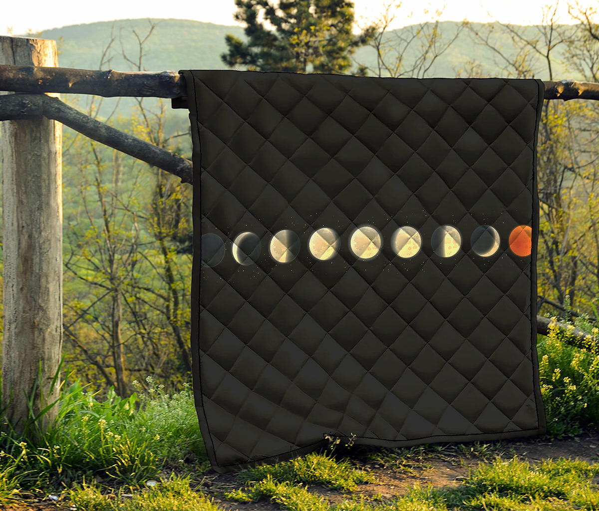 Blood Moon Lunar Phase Print Quilt