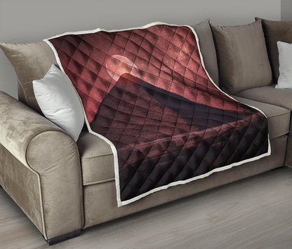 Bloody Moon Pyramid Print Quilt