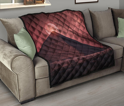 Bloody Moon Pyramid Print Quilt