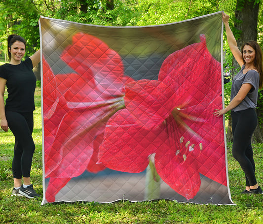 Blooming Amaryllis Print Quilt