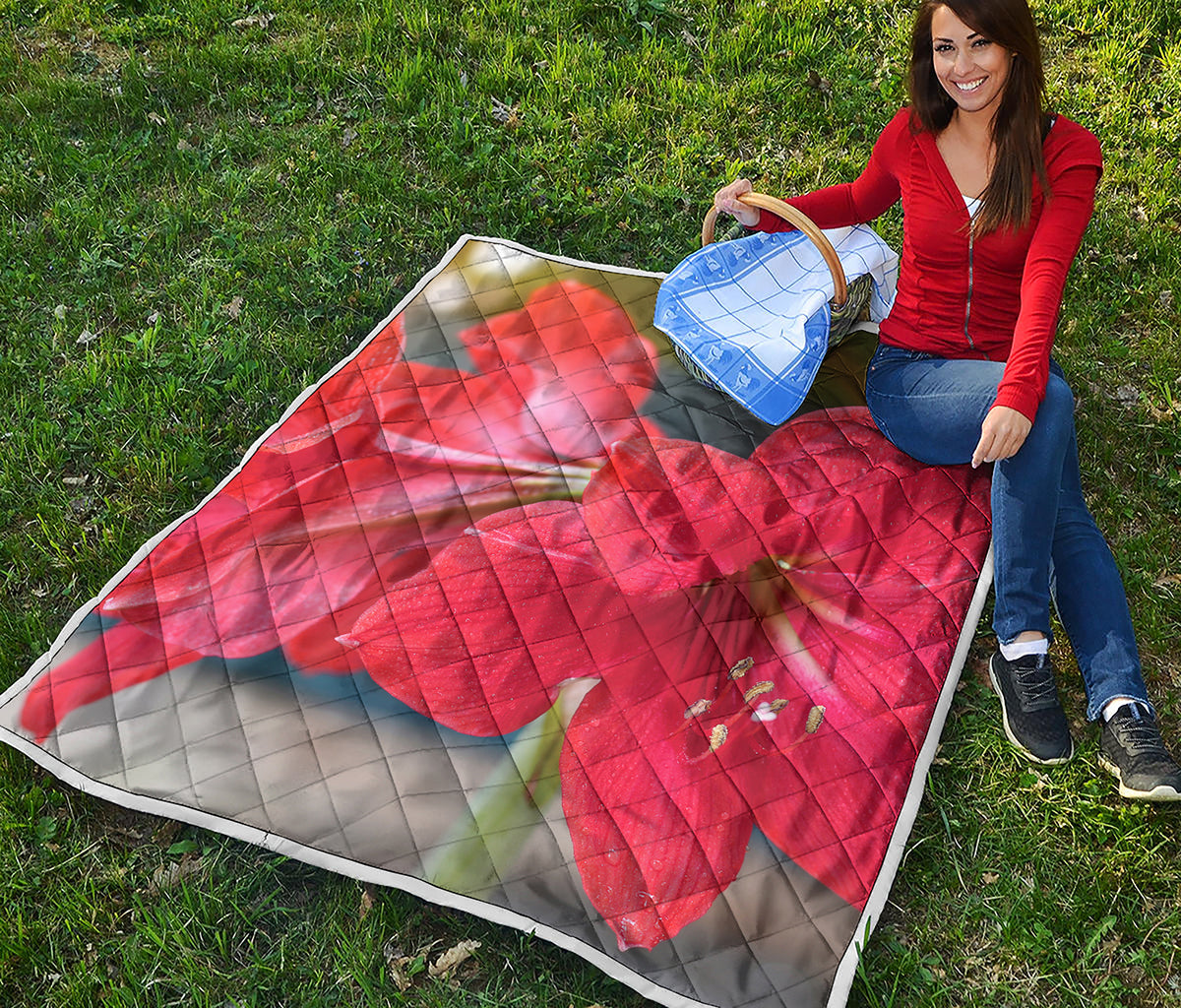 Blooming Amaryllis Print Quilt