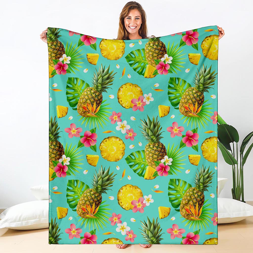 Blue Aloha Pineapple Pattern Print Blanket