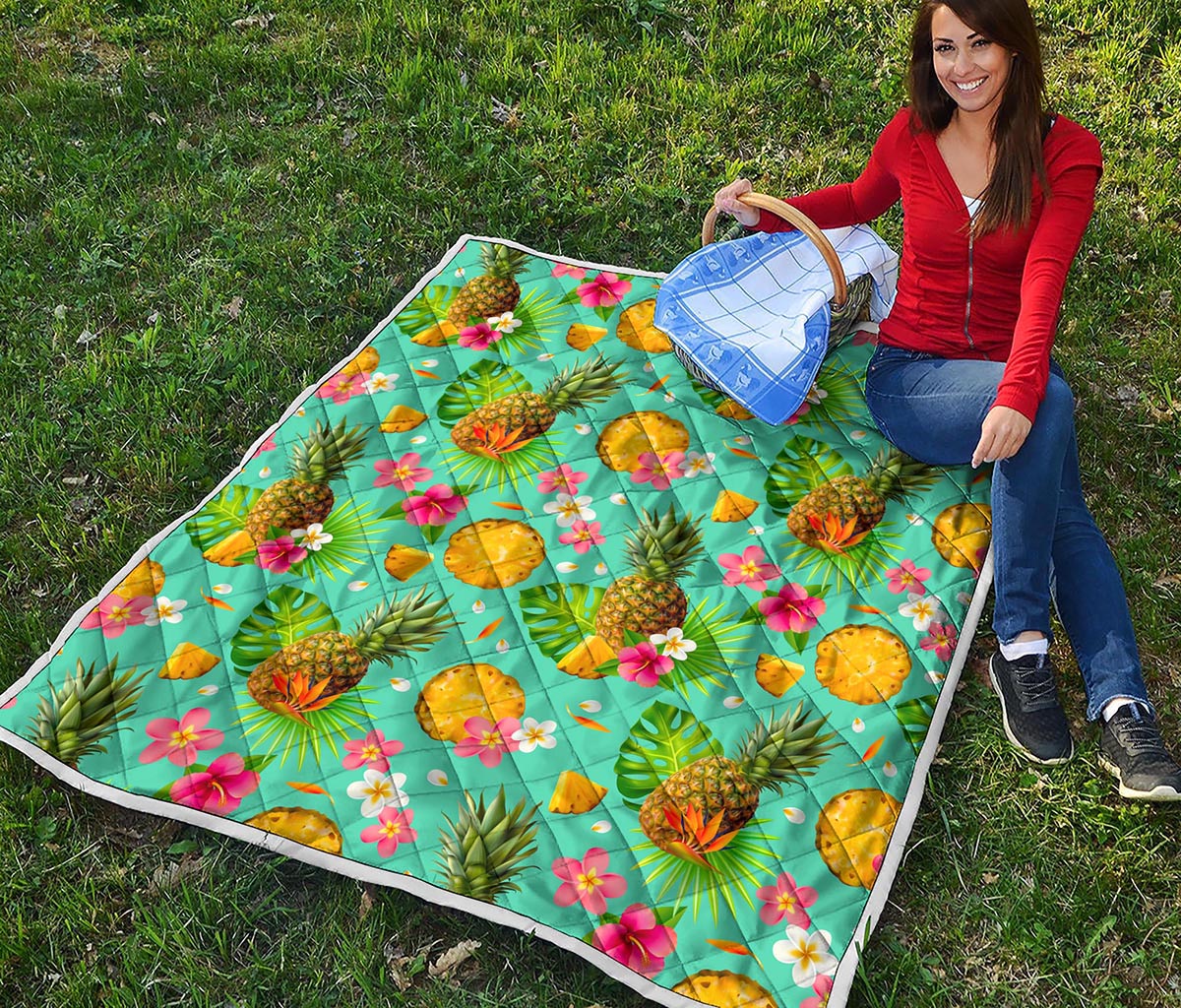 Blue Aloha Pineapple Pattern Print Quilt