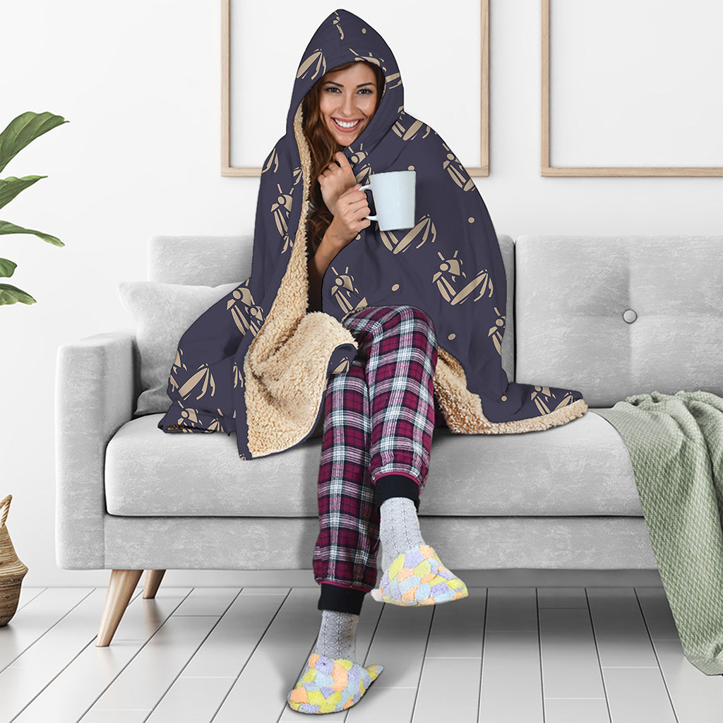 Blue And Beige Mantis Pattern Print Hooded Blanket