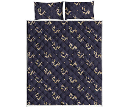 Blue And Beige Mantis Pattern Print Quilt Bed Set