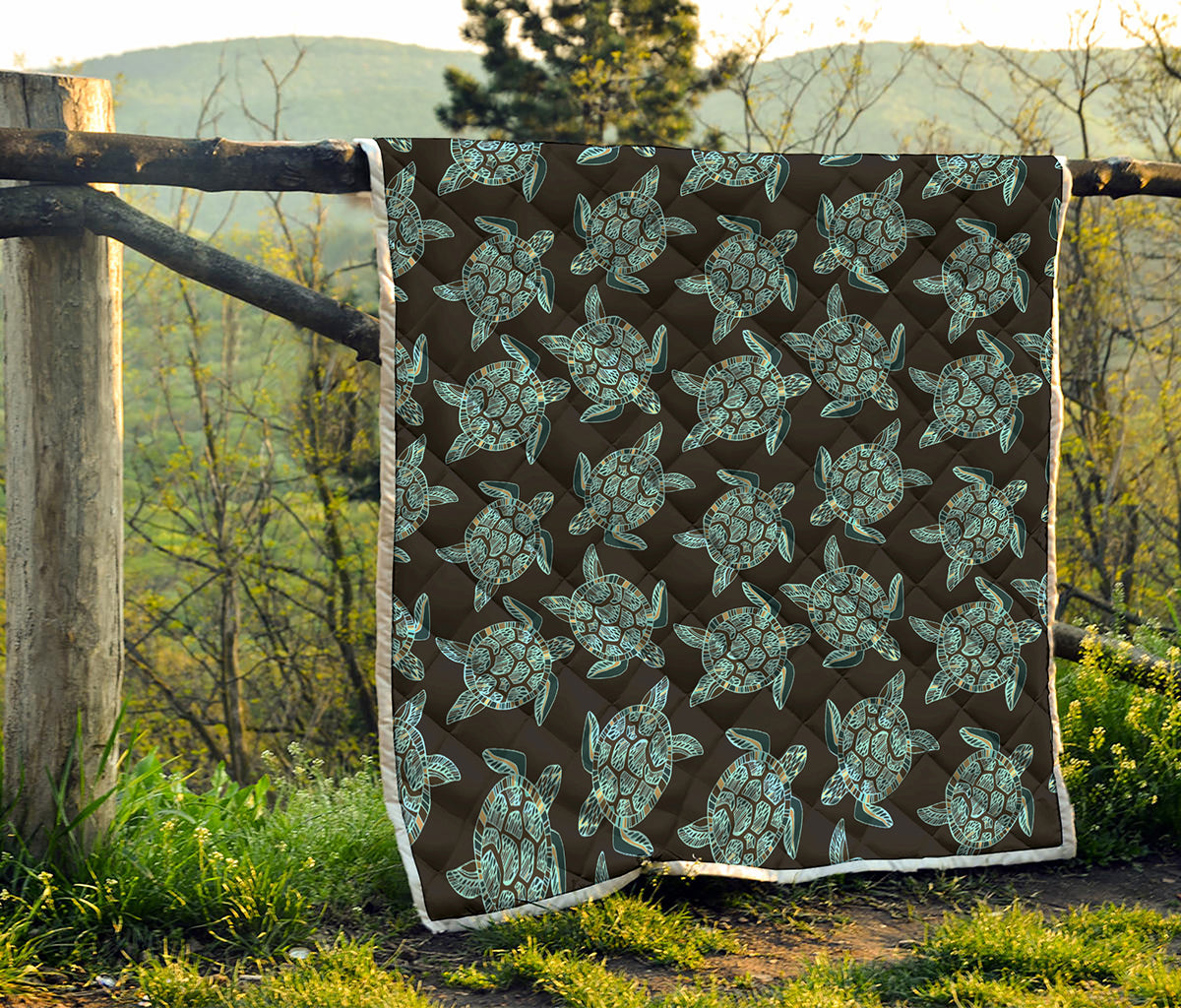 Blue And Black Sea Turtle Pattern Print Quilt