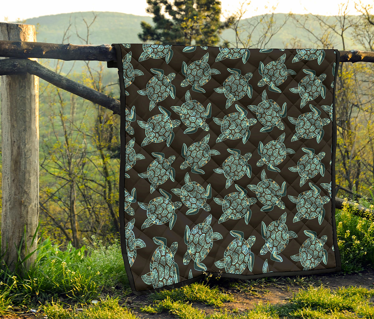 Blue And Black Sea Turtle Pattern Print Quilt