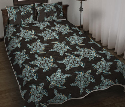 Blue And Black Sea Turtle Pattern Print Quilt Bed Set
