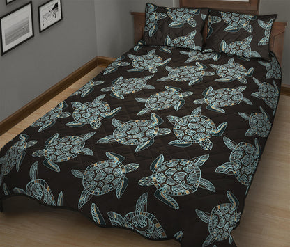 Blue And Black Sea Turtle Pattern Print Quilt Bed Set