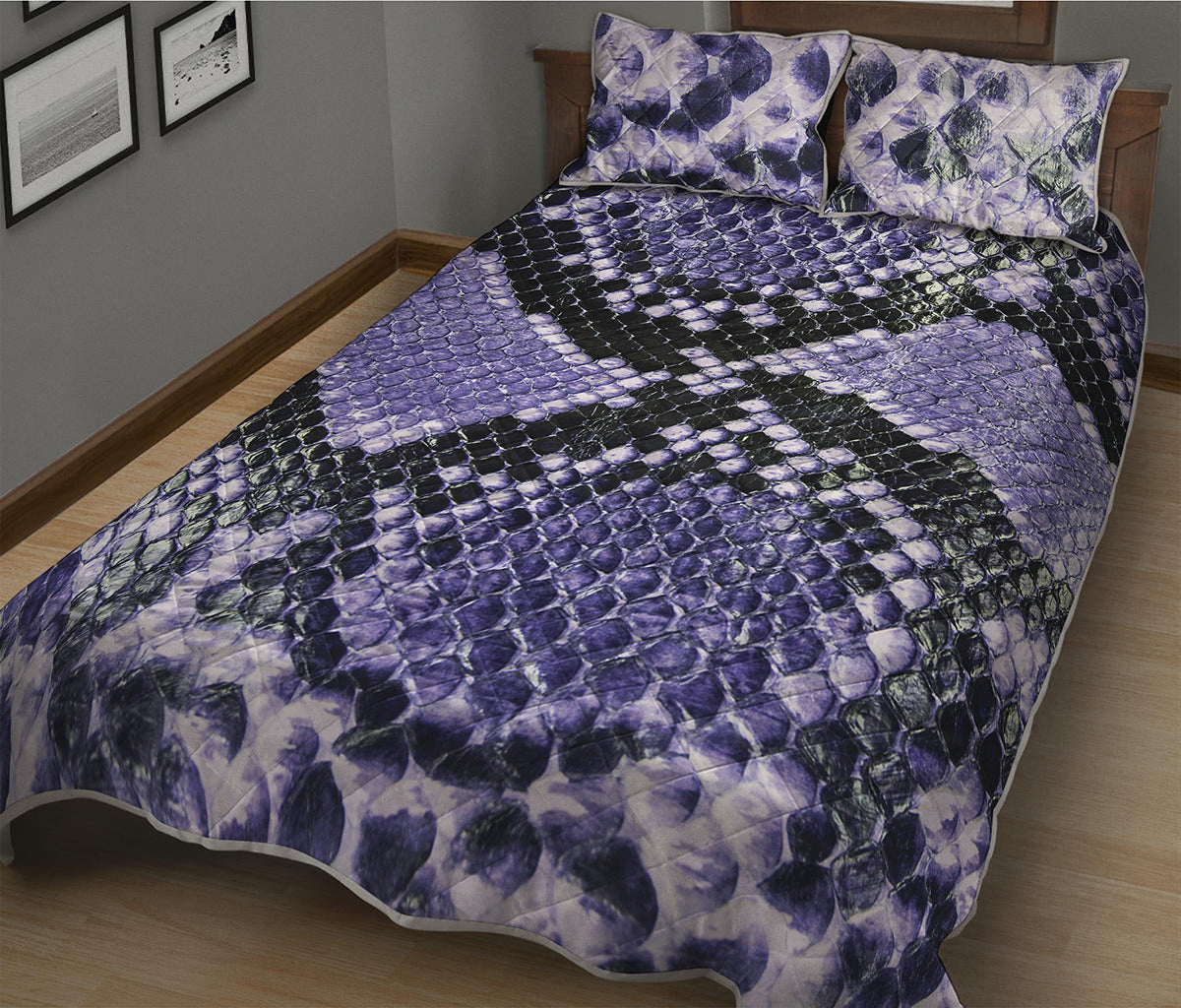 Blue And Black Snakeskin Print Quilt Bed Set