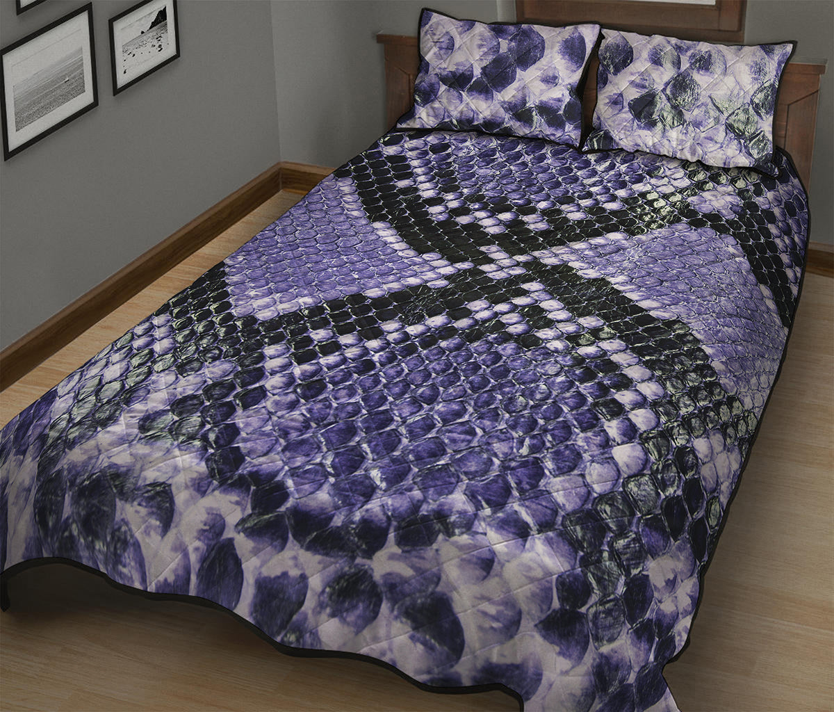 Blue And Black Snakeskin Print Quilt Bed Set