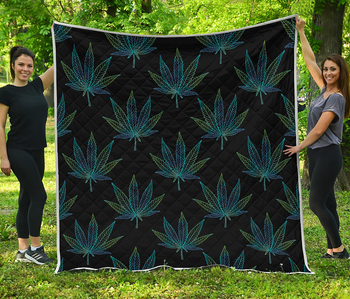 Blue And Green Weed Leaf Pattern Print Quilt