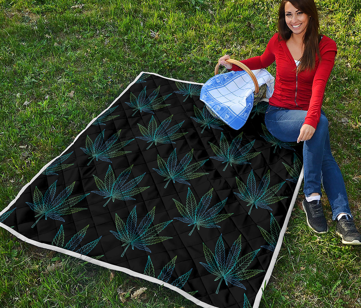 Blue And Green Weed Leaf Pattern Print Quilt