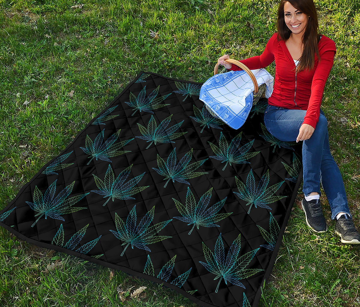 Blue And Green Weed Leaf Pattern Print Quilt