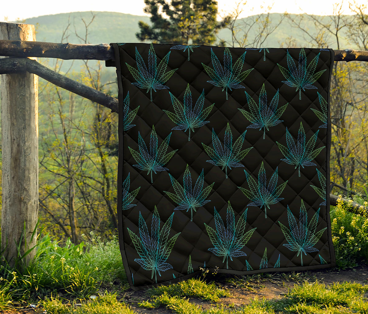 Blue And Green Weed Leaf Pattern Print Quilt