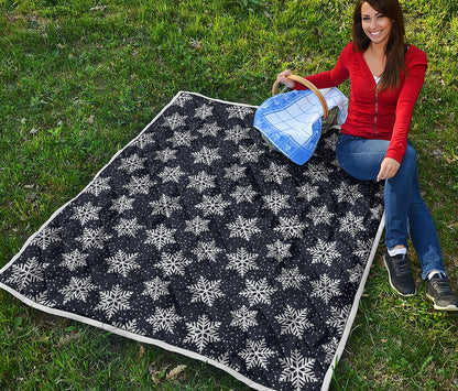 Blue And Silver Snowflake Pattern Print Quilt