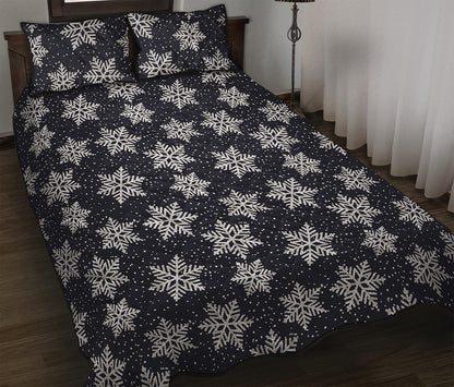 Blue And Silver Snowflake Pattern Print Quilt Bed Set
