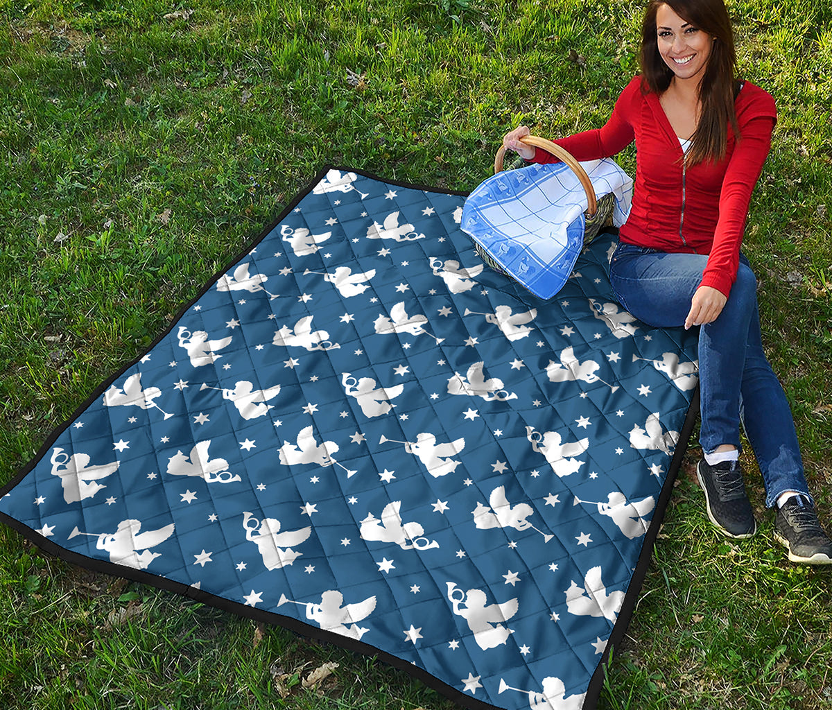 Blue And White Angel Pattern Print Quilt