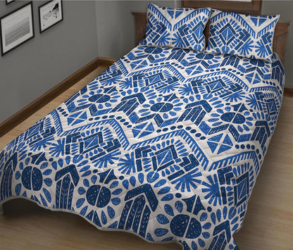 Blue And White Aztec Pattern Print Quilt Bed Set