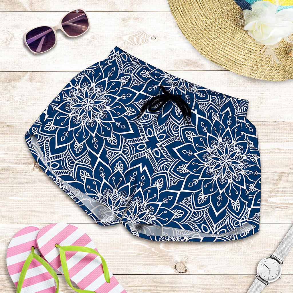 Blue And White Bohemian Mandala Print Women's Shorts