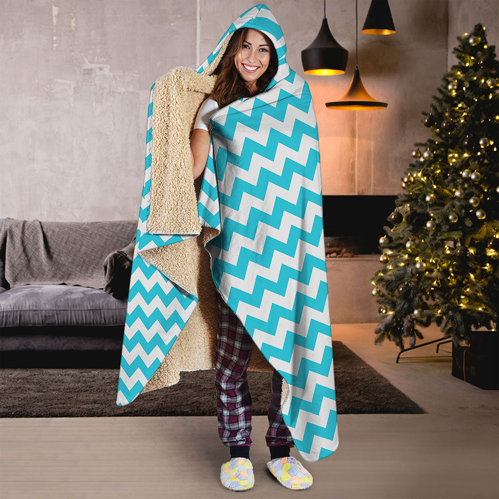 Blue And White Chevron Pattern Print Hooded Blanket