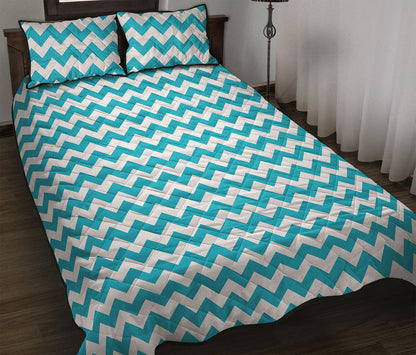 Blue And White Chevron Pattern Print Quilt Bed Set