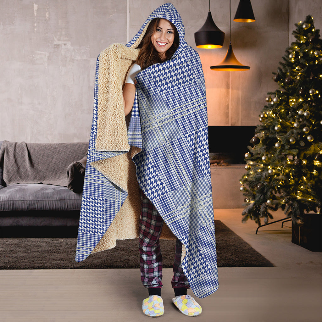 Blue And White Glen Plaid Print Hooded Blanket