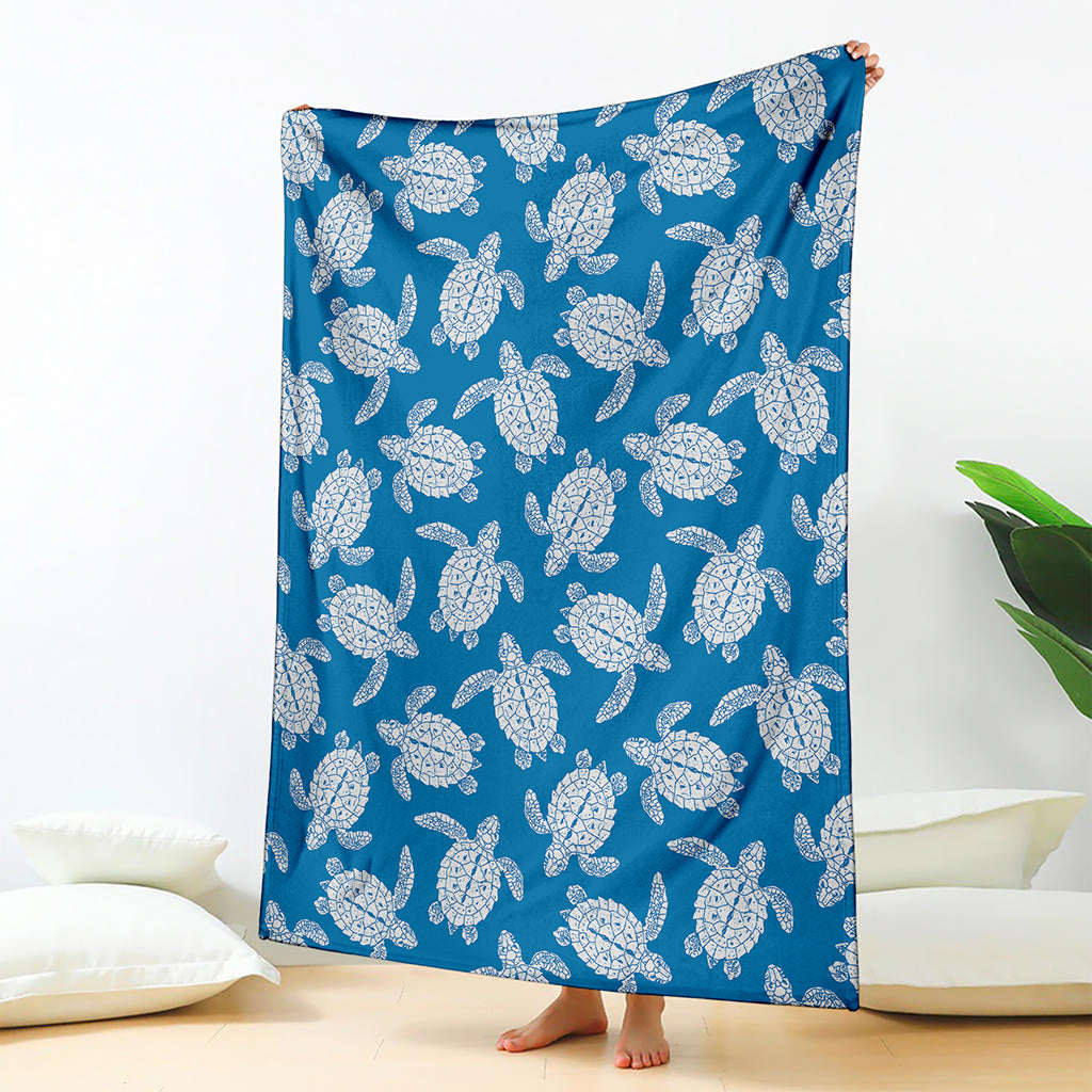 Blue And White Sea Turtle Pattern Print Blanket