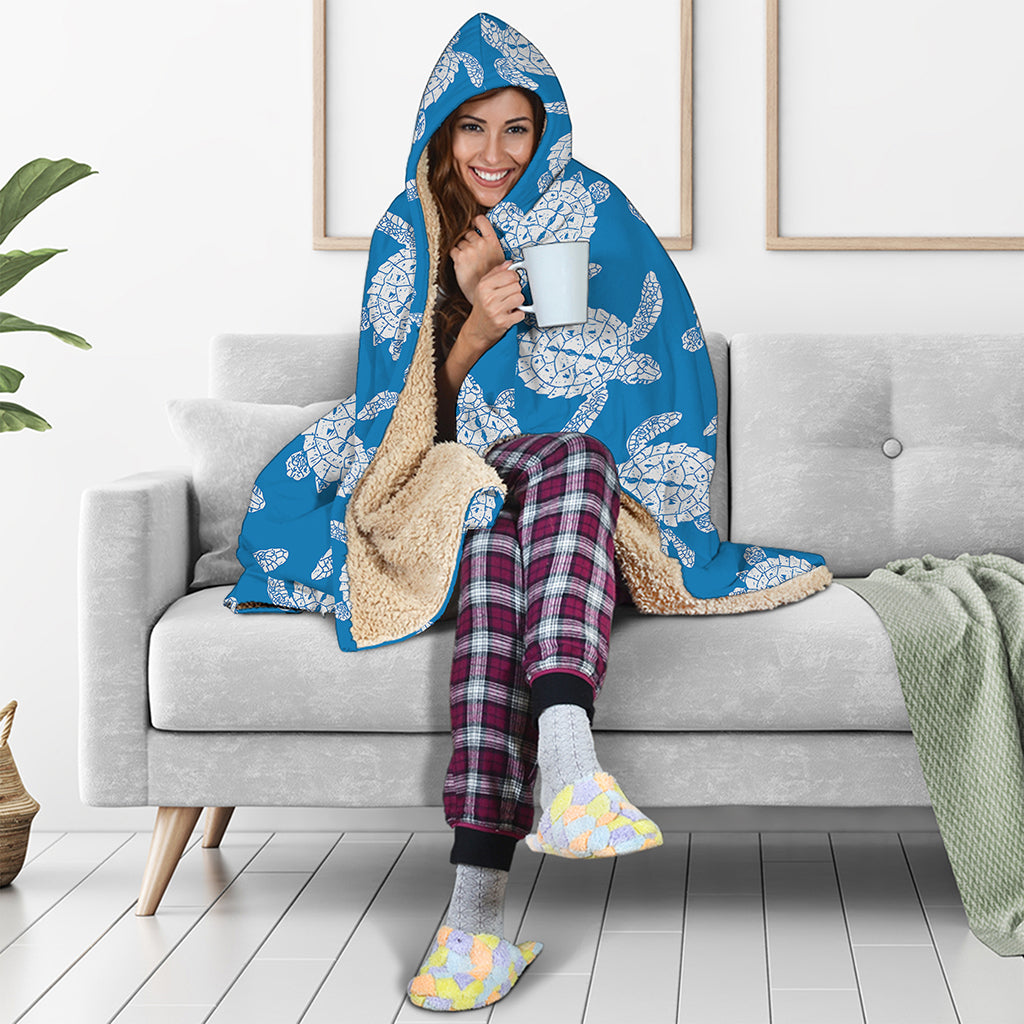 Blue And White Sea Turtle Pattern Print Hooded Blanket