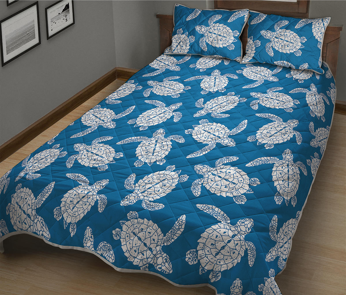 Blue And White Sea Turtle Pattern Print Quilt Bed Set