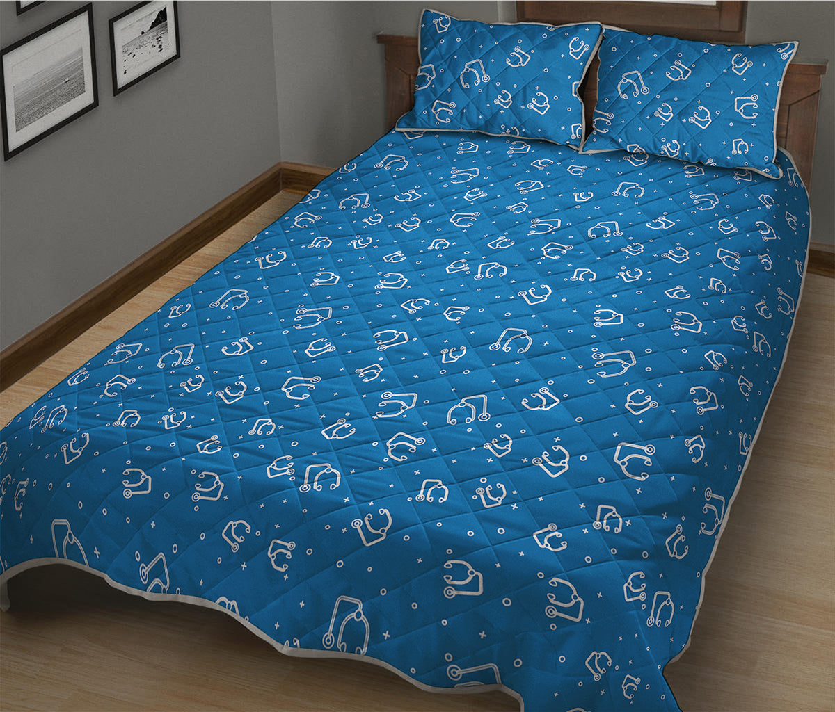 Blue And White Stethoscope Pattern Print Quilt Bed Set