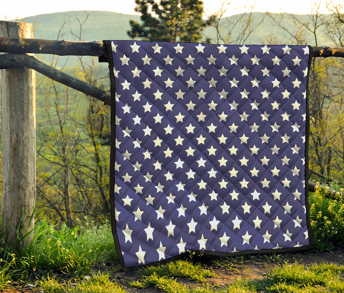 Blue And White USA Star Pattern Print Quilt
