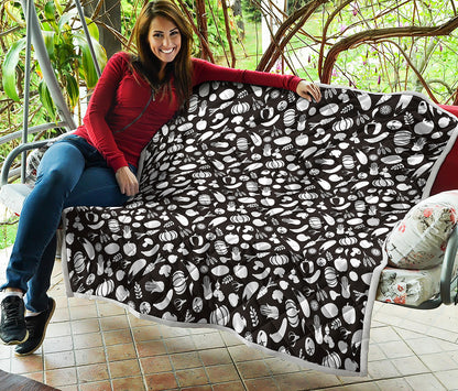 Blue And White Vegan Pattern Print Quilt