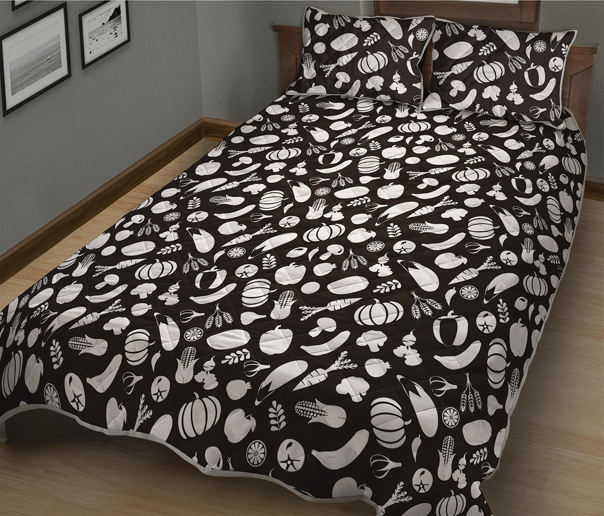 Blue And White Vegan Pattern Print Quilt Bed Set