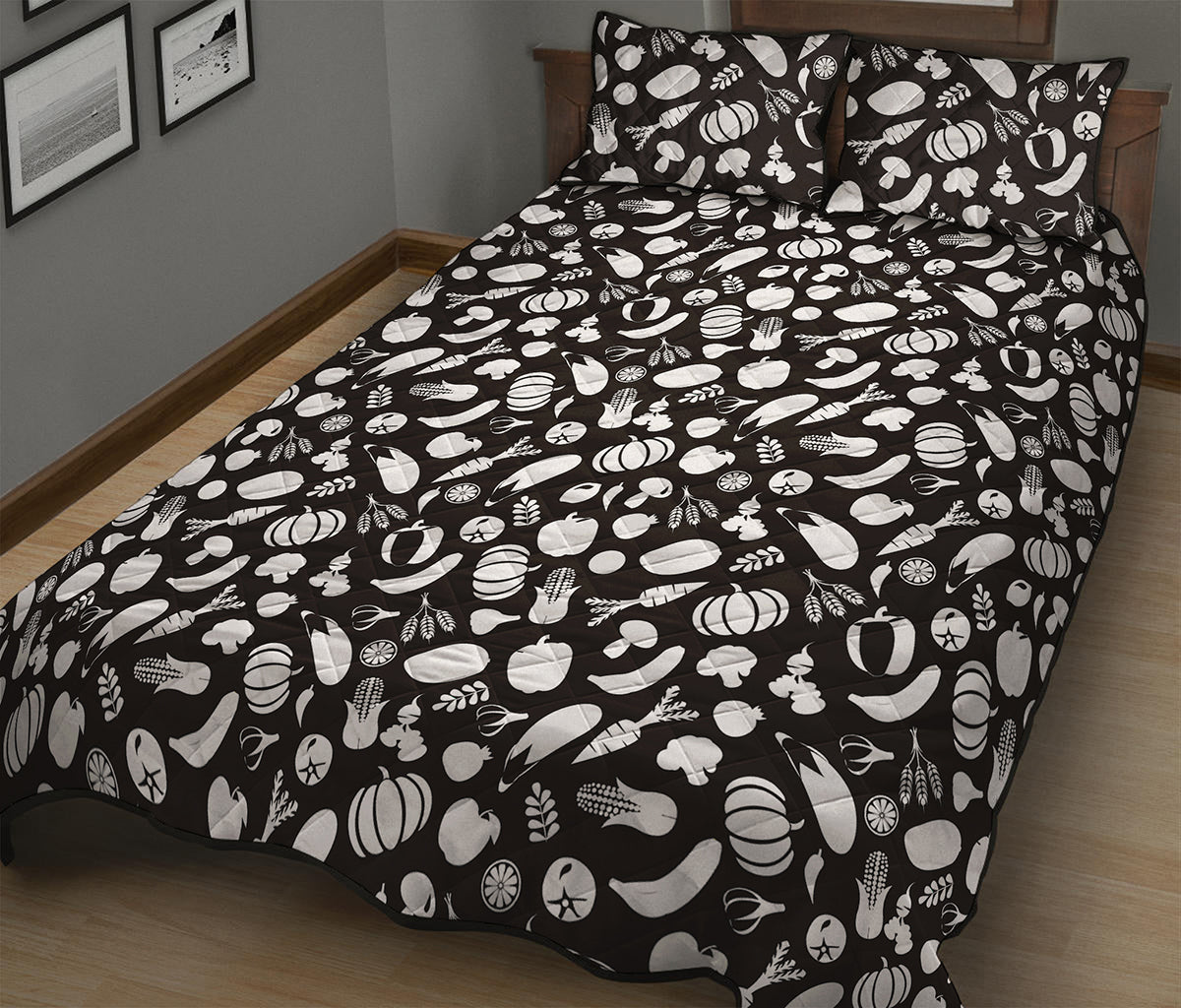 Blue And White Vegan Pattern Print Quilt Bed Set