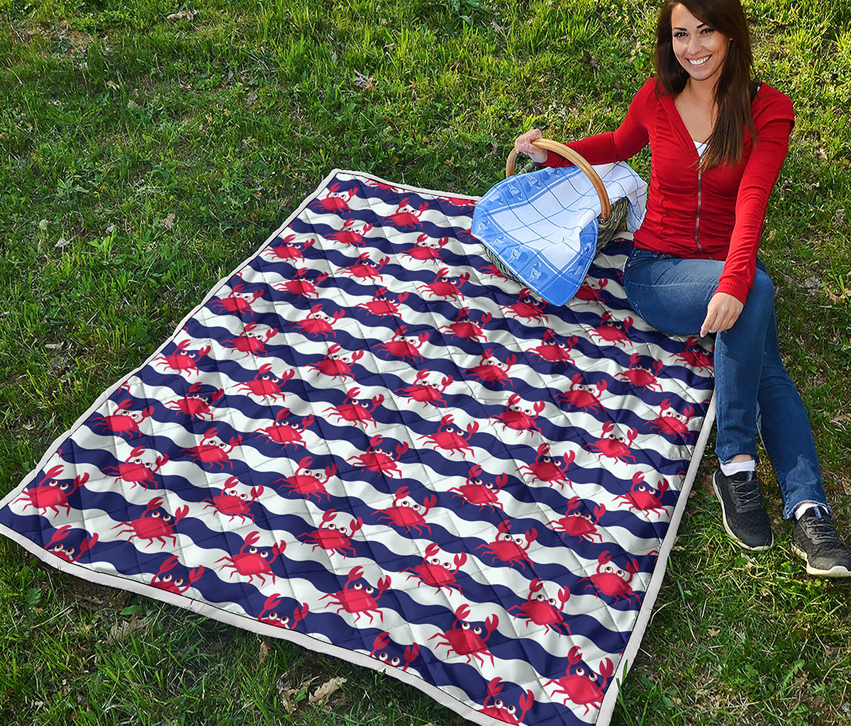 Blue And White Wave Crab Pattern Print Quilt