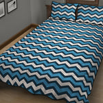 Blue And White Zigzag Pattern Print Quilt Bed Set