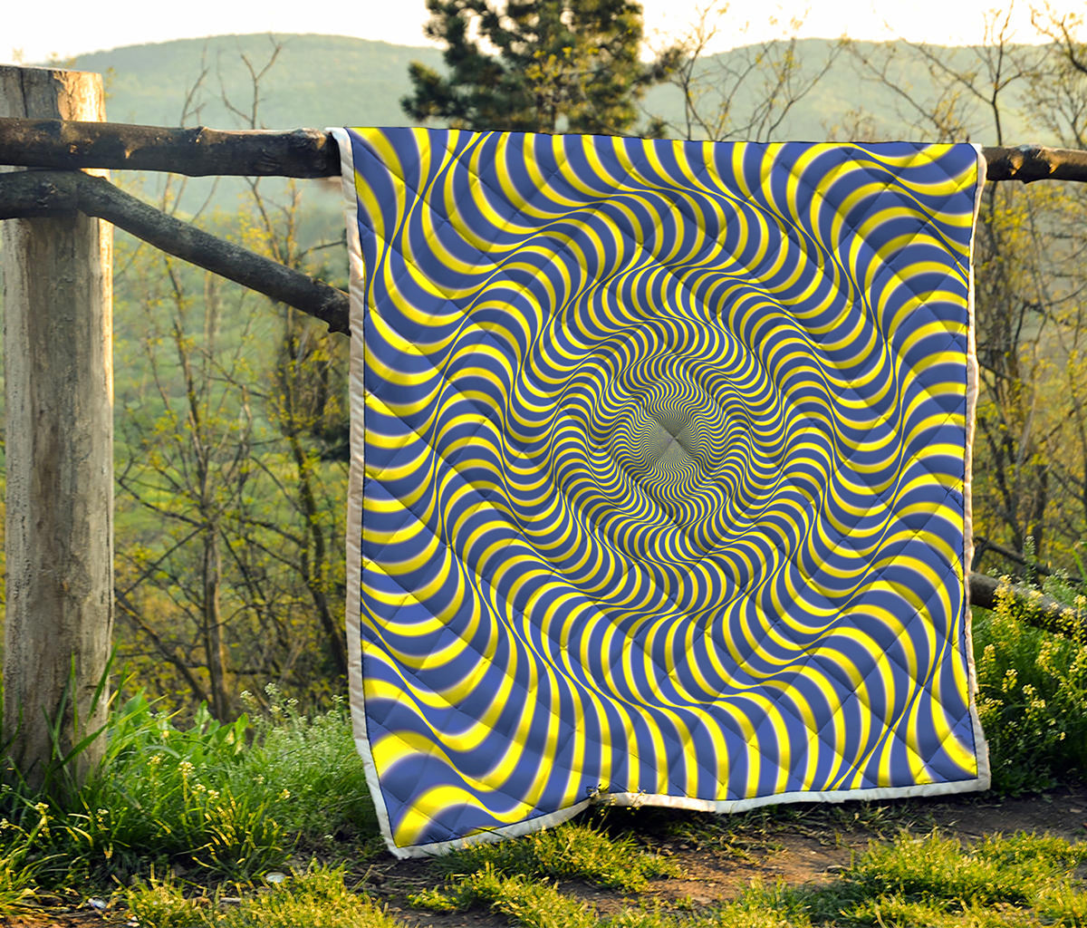 Blue And Yellow Illusory Motion Print Quilt