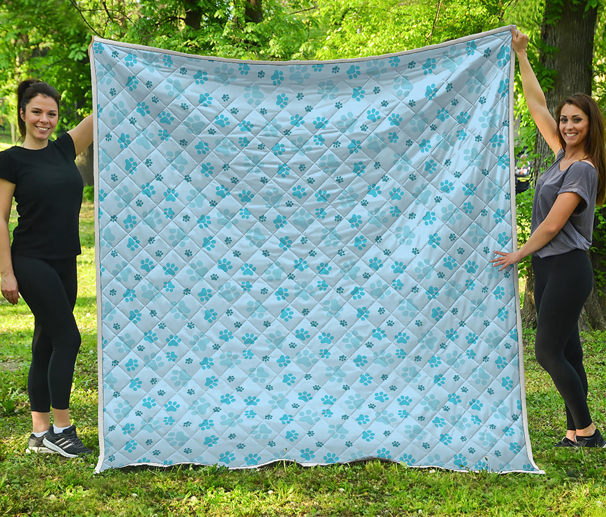 Blue Animal Paw Pattern Print Quilt