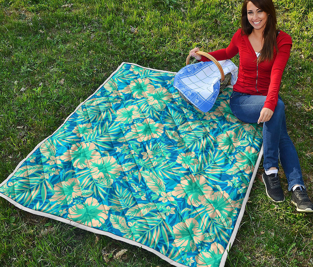 Blue Blossom Tropical Pattern Print Quilt