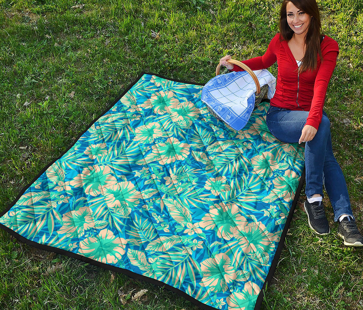 Blue Blossom Tropical Pattern Print Quilt