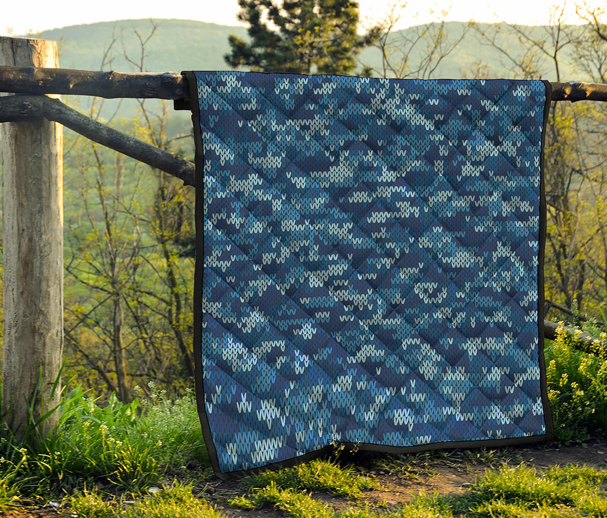 Blue Camouflage Knitted Pattern Print Quilt