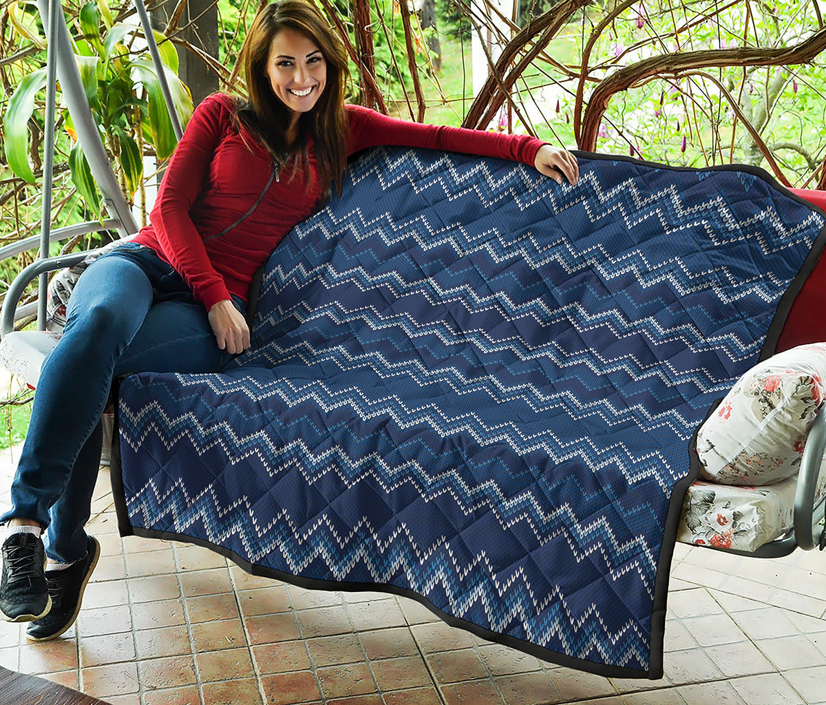 Blue Chevron Knitted Pattern Print Quilt