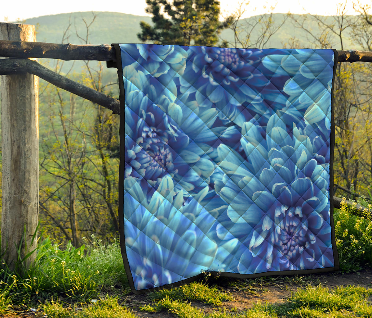 Blue Chrysanthemum Flower Print Quilt