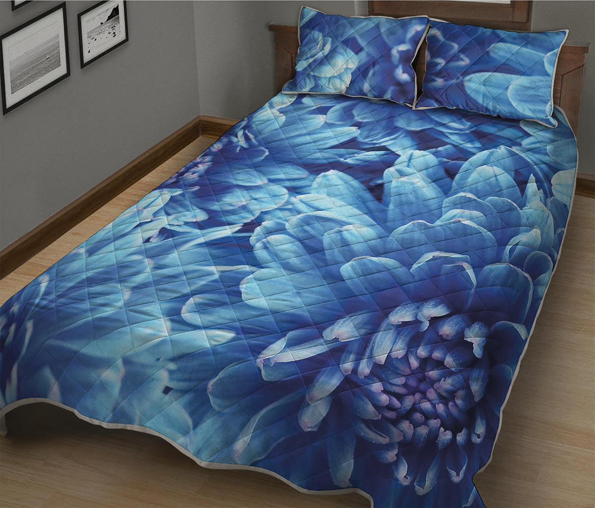 Blue Chrysanthemum Flower Print Quilt Bed Set